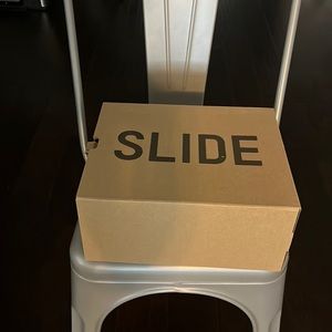 YEEZY SLIDES (BONE) size 7!! NEVER WORN, BRAND NEW,